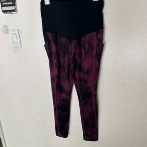 Z By Zella Maternity Daily Pocket 7/8
Leggings Purple Nectar Static Print
Small